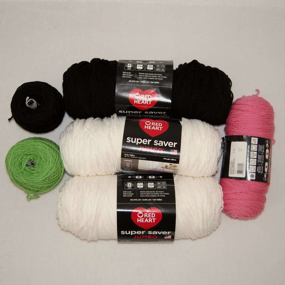 Mixed Lot, 46 oz, #4 Worsted, Red Heart Super Saver Yarn
